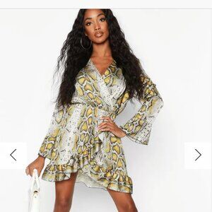 Boohoo snakeprint black yellow white ruffle hem dress 16 Party, date